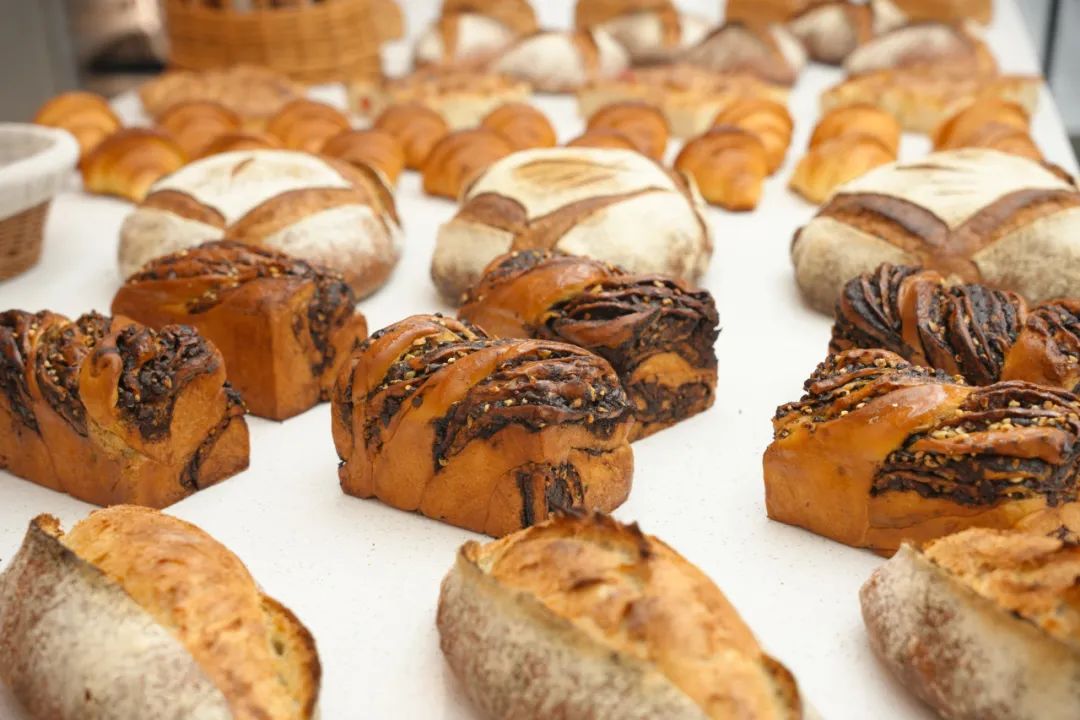 寶媽帶娃創(chuàng)業(yè)文案_帶娃創(chuàng)業(yè)的文案_寶媽帶娃創(chuàng)業(yè)正能量簡(jiǎn)短的句子